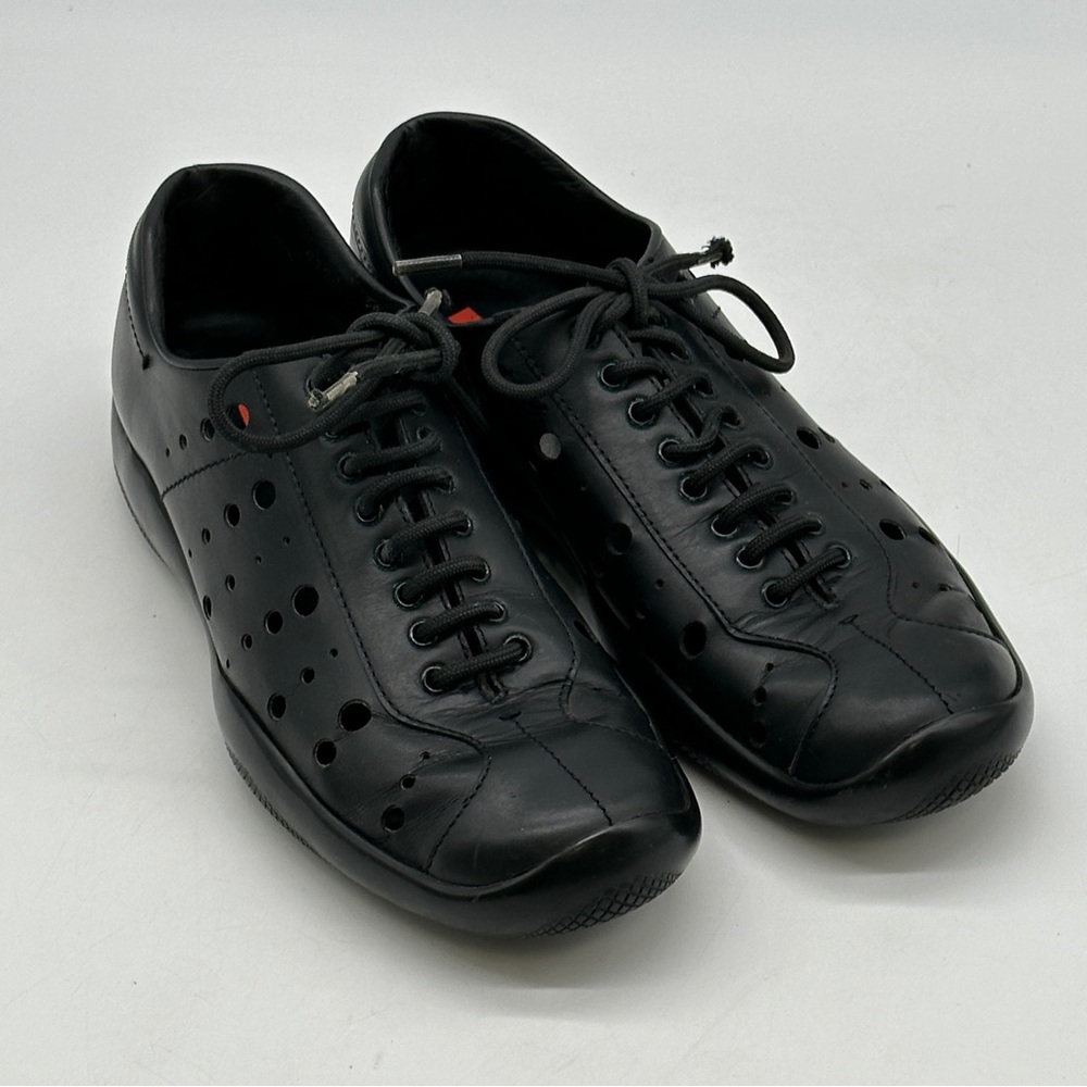 PRADA Perforated Shoes. Size 8 - Picture 14 of 14